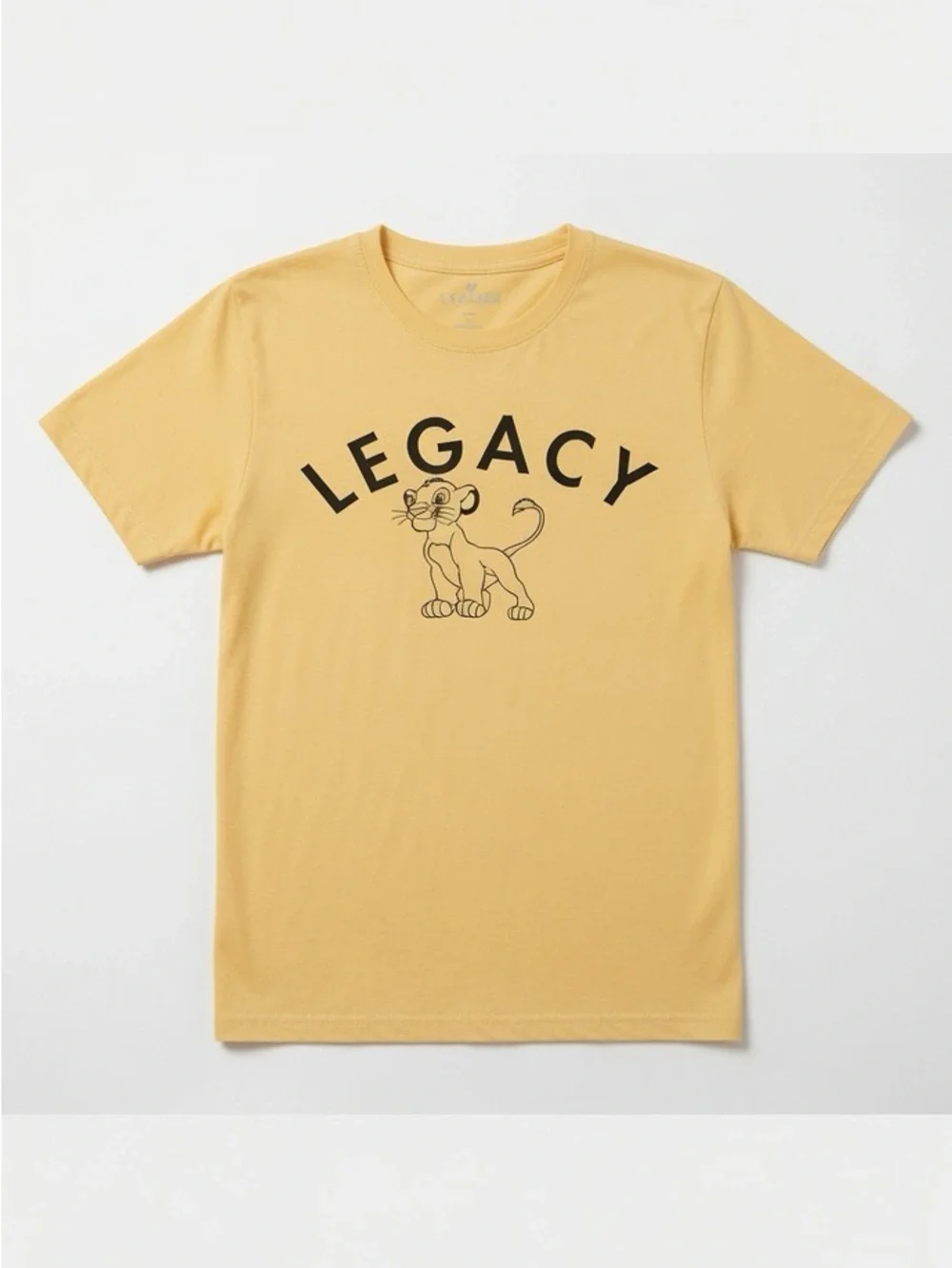 Disney Lion King Simba graphic tee EUC